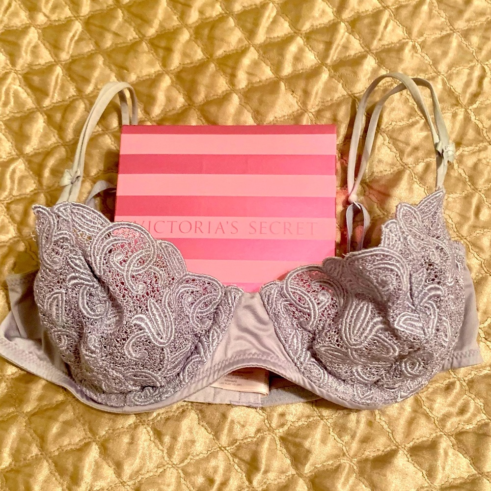 Victoria’s Secret embroidered balconette purple lavender bra 34C.